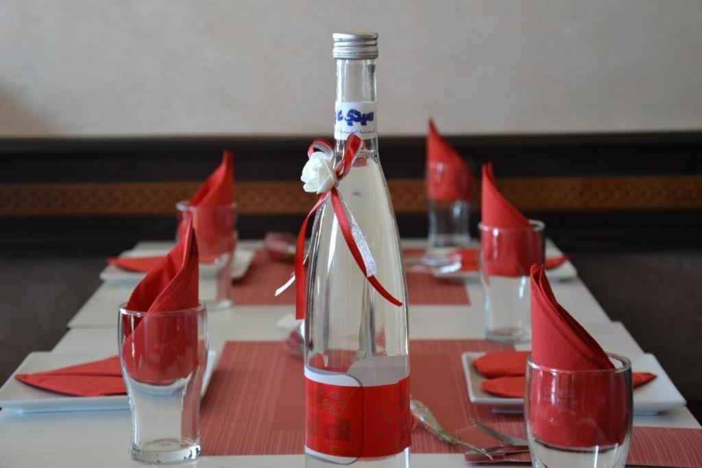 Hotel Al Amal Тизнит Екстериор снимка