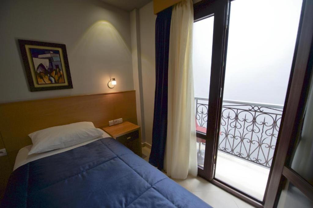 Hotel Al Amal Тизнит Екстериор снимка