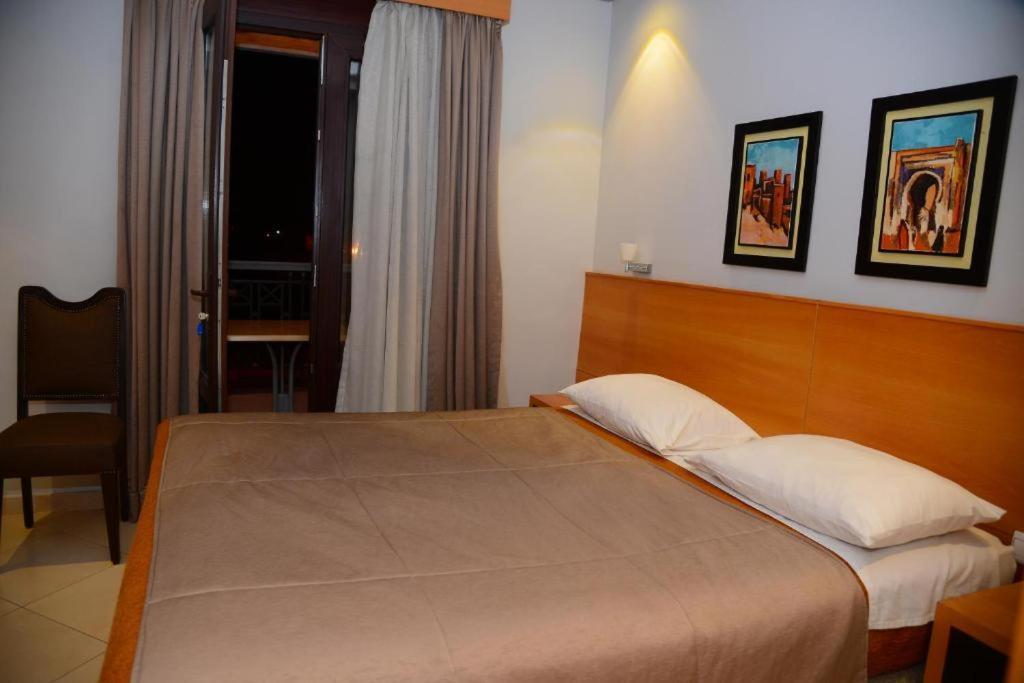 Hotel Al Amal Тизнит Екстериор снимка