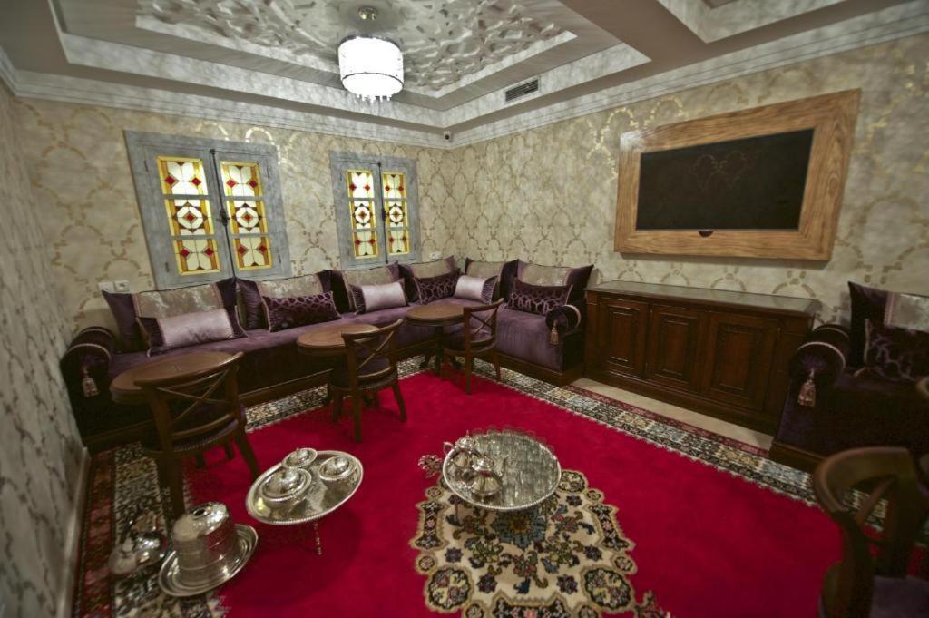 Hotel Al Amal Тизнит Екстериор снимка